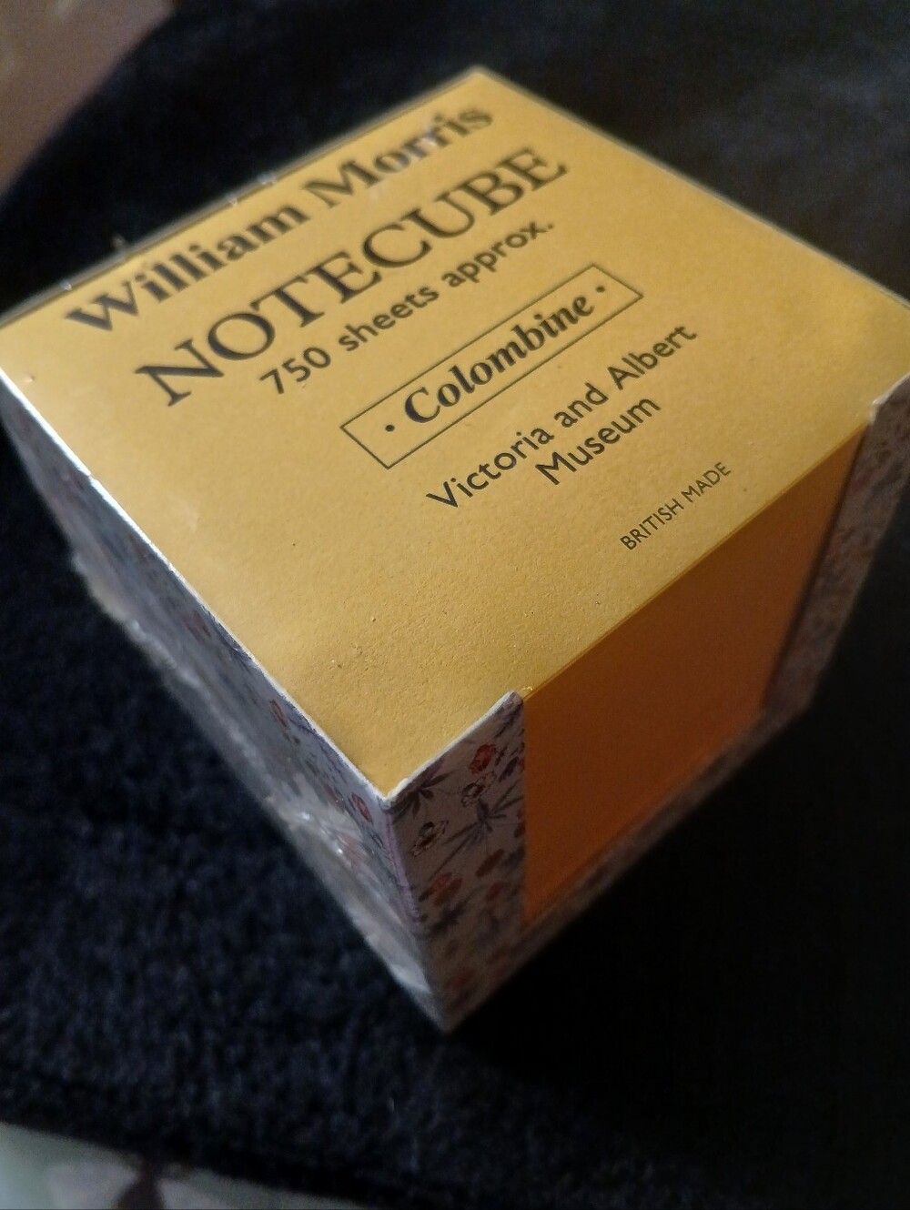William Morris Notecube 750 Sheets Victoria & Albert Museum Columbine NEW